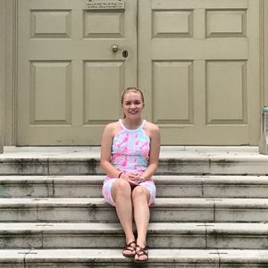 Meet your Posher, Madeline